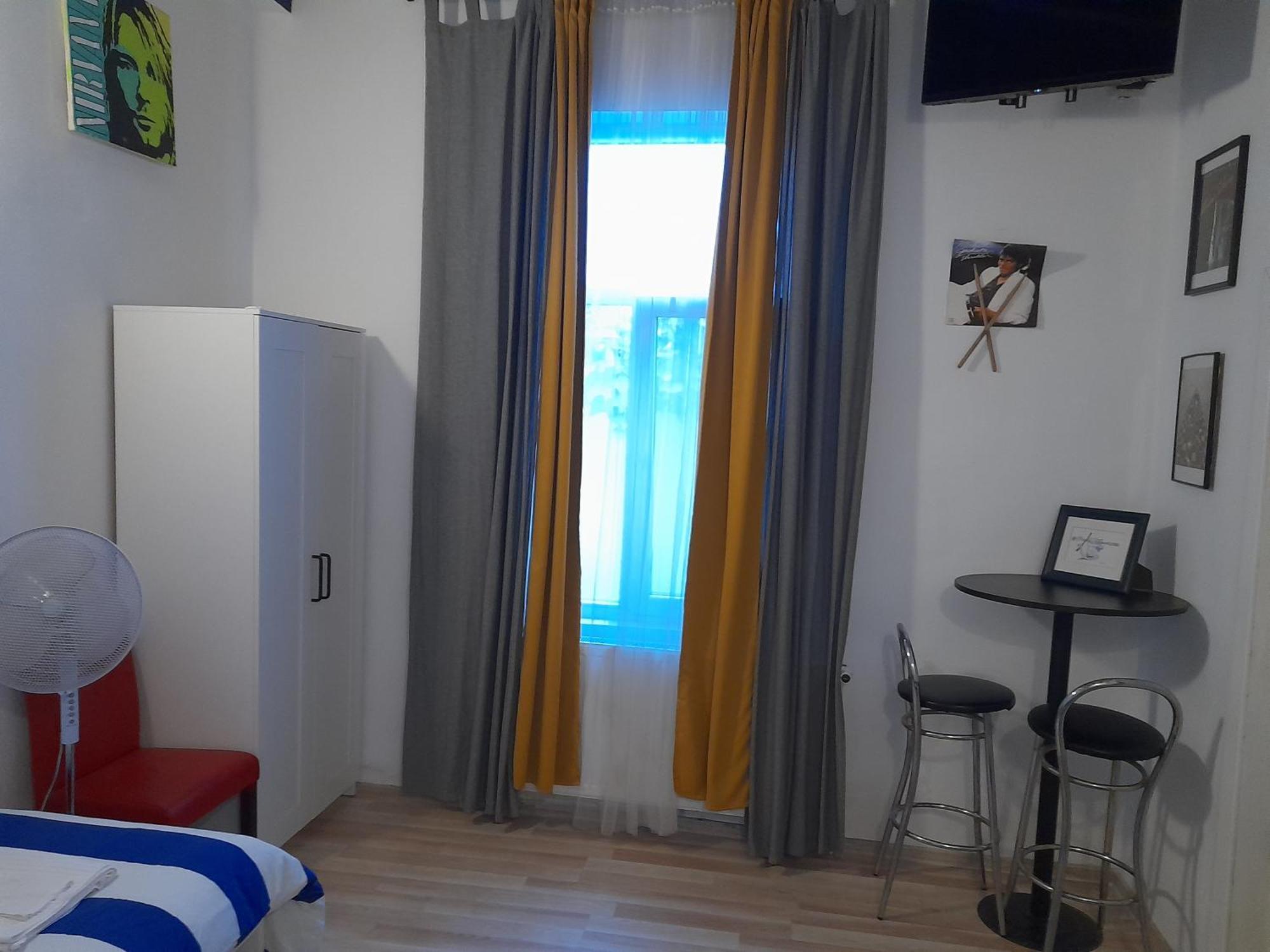 Apartamento Casa Liveni Bucarest Exterior foto