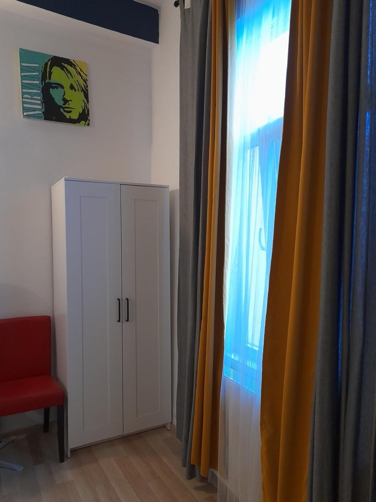 Apartamento Casa Liveni Bucarest Exterior foto